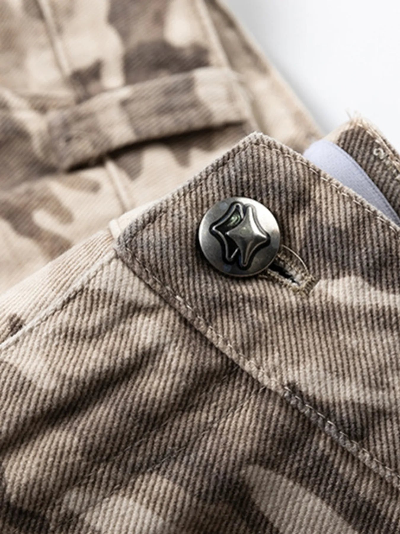 11e77642891e4bd098b49c6eae1cdc1b-Max-Origin