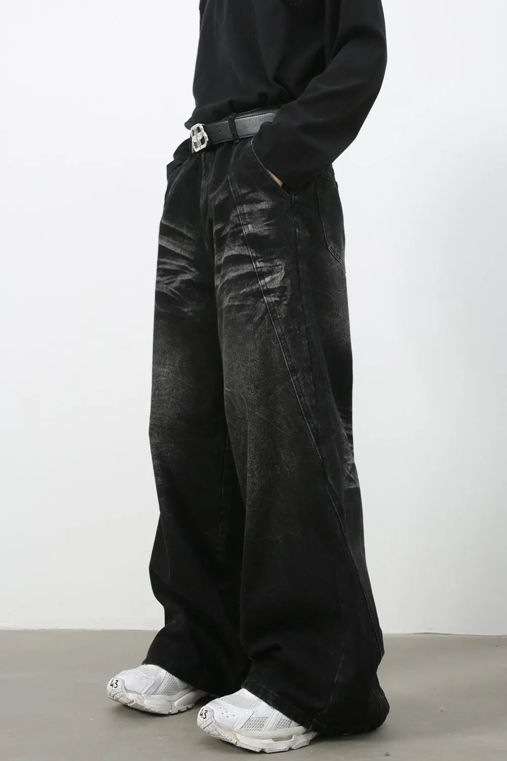 31f6a751-a072-4993-bf3c-3ce55c0ebdbd-Max