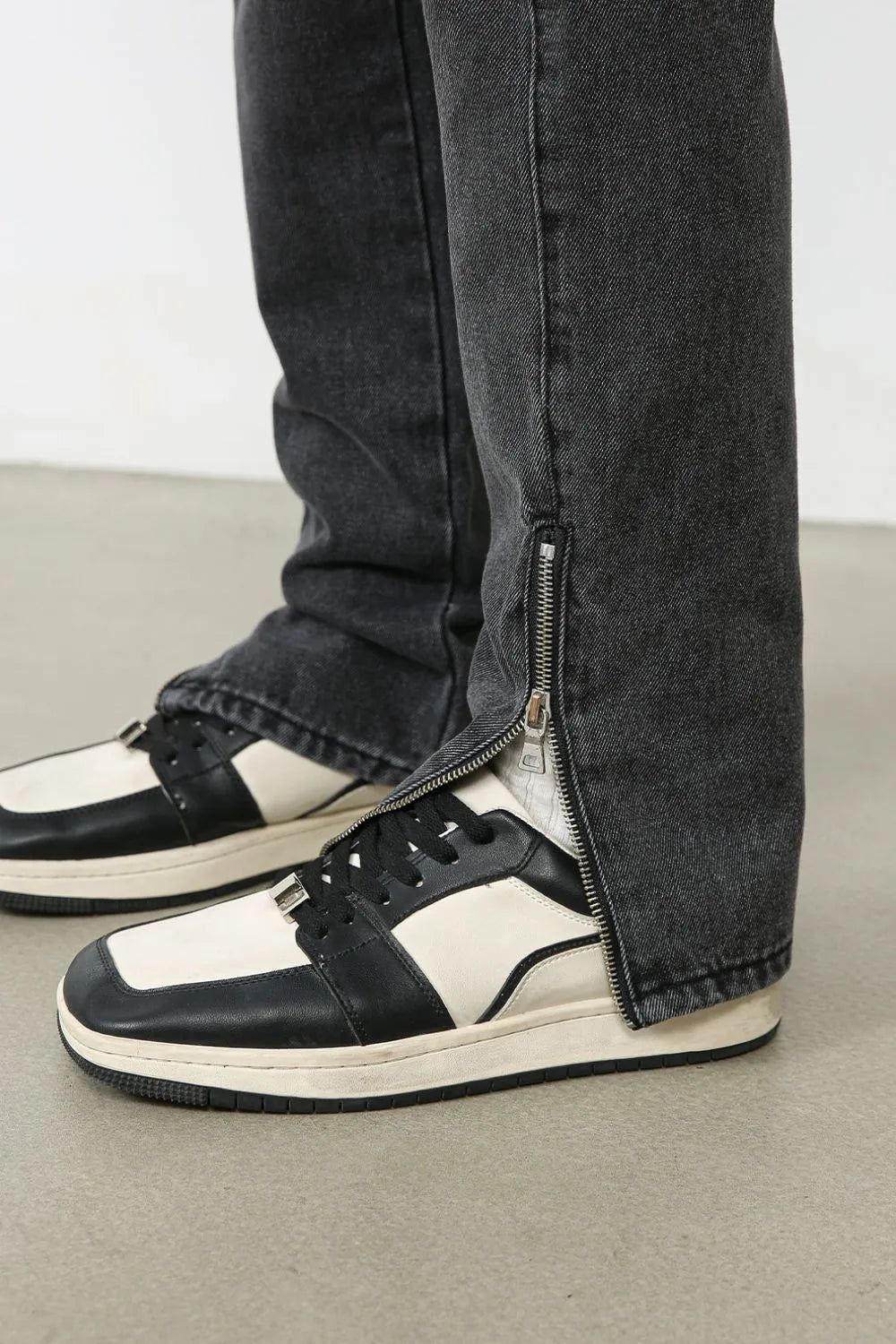 e44740b9-fc45-452a-bc6e-b3c455d43b0d-Max