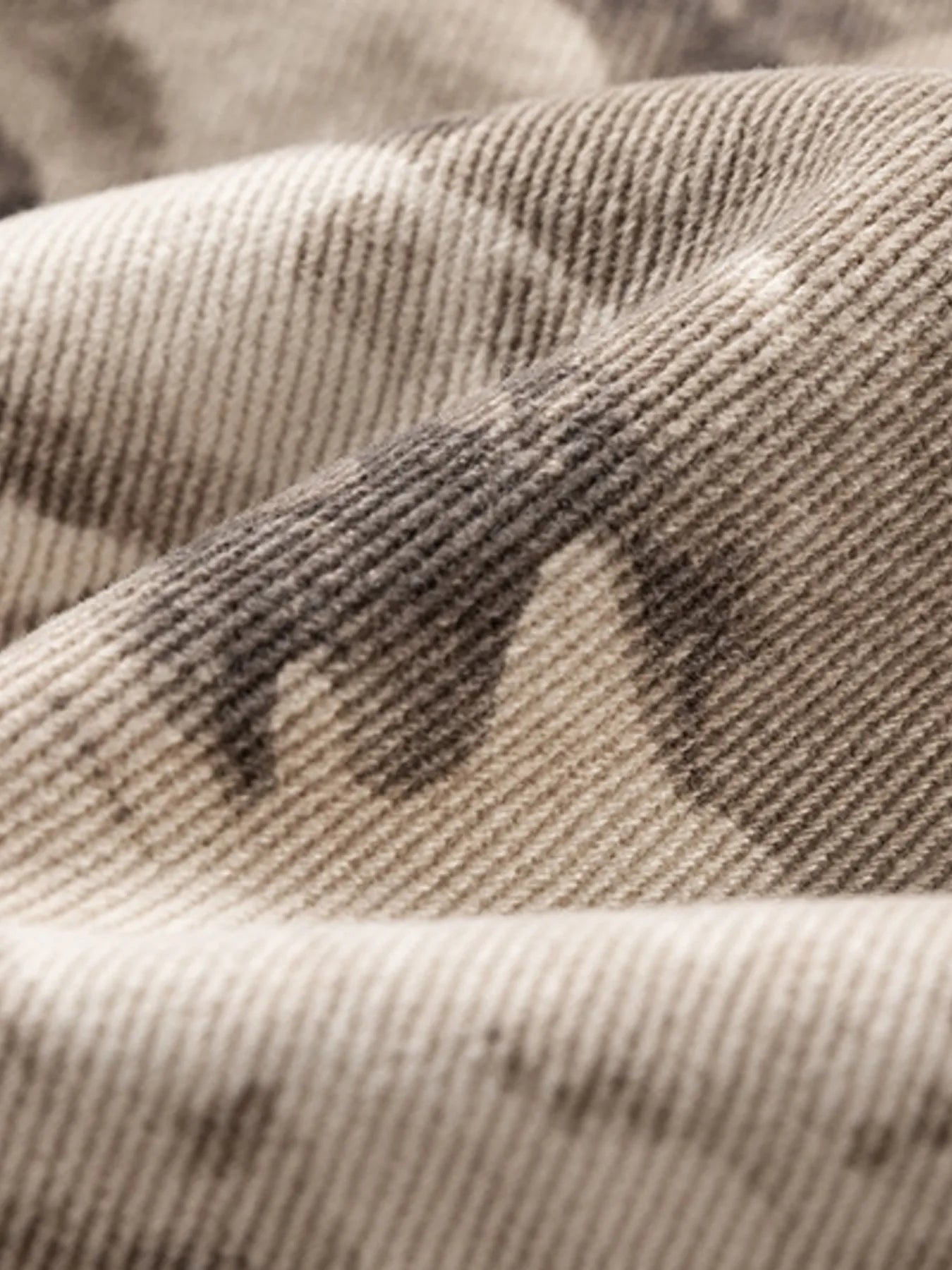 ee8583fbf15a45f69d8dc83c6a08fd35-Max-Origin